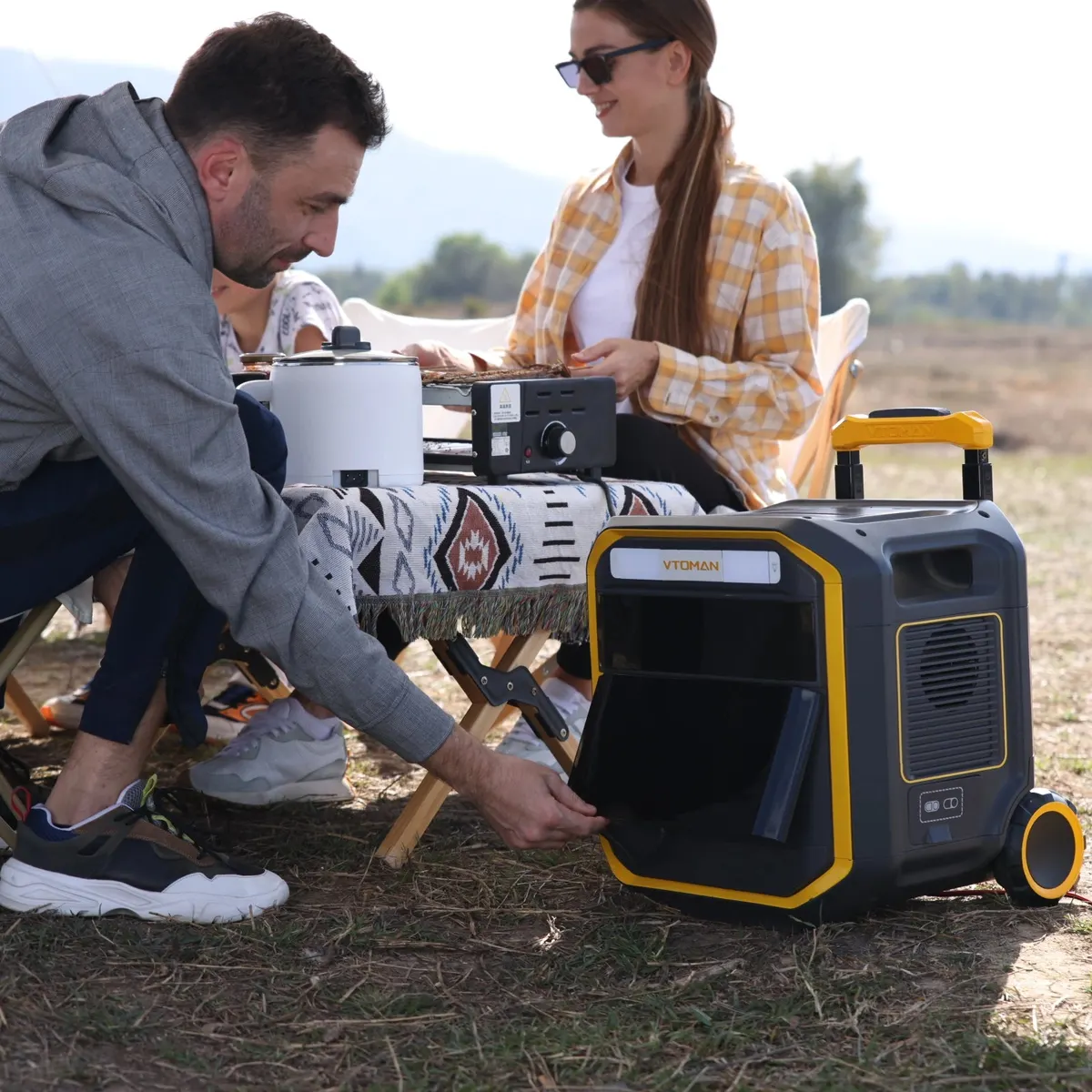 VTOMAN FlashSpeed Pro 3600 with 200W Pro Solar Panel